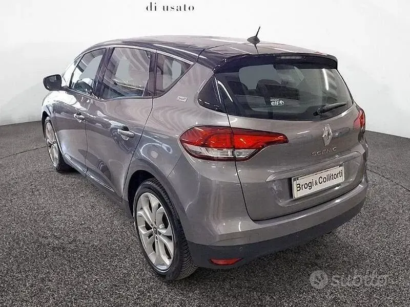 Usata Renault Scénic IV 120 CV (88 kW) 2019 Grigio Monovolume