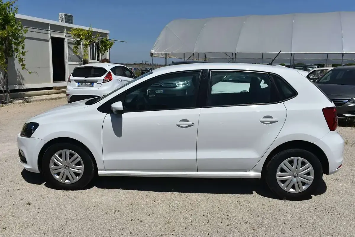 Usata VW Polo Trendline 60 CV (44 kW) 2016 Bianco Berlina