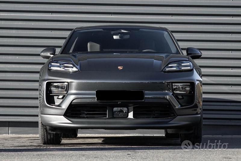 Usata Porsche Macan 4 Electric 264 kW (360 CV) 2024 Antracite SUV