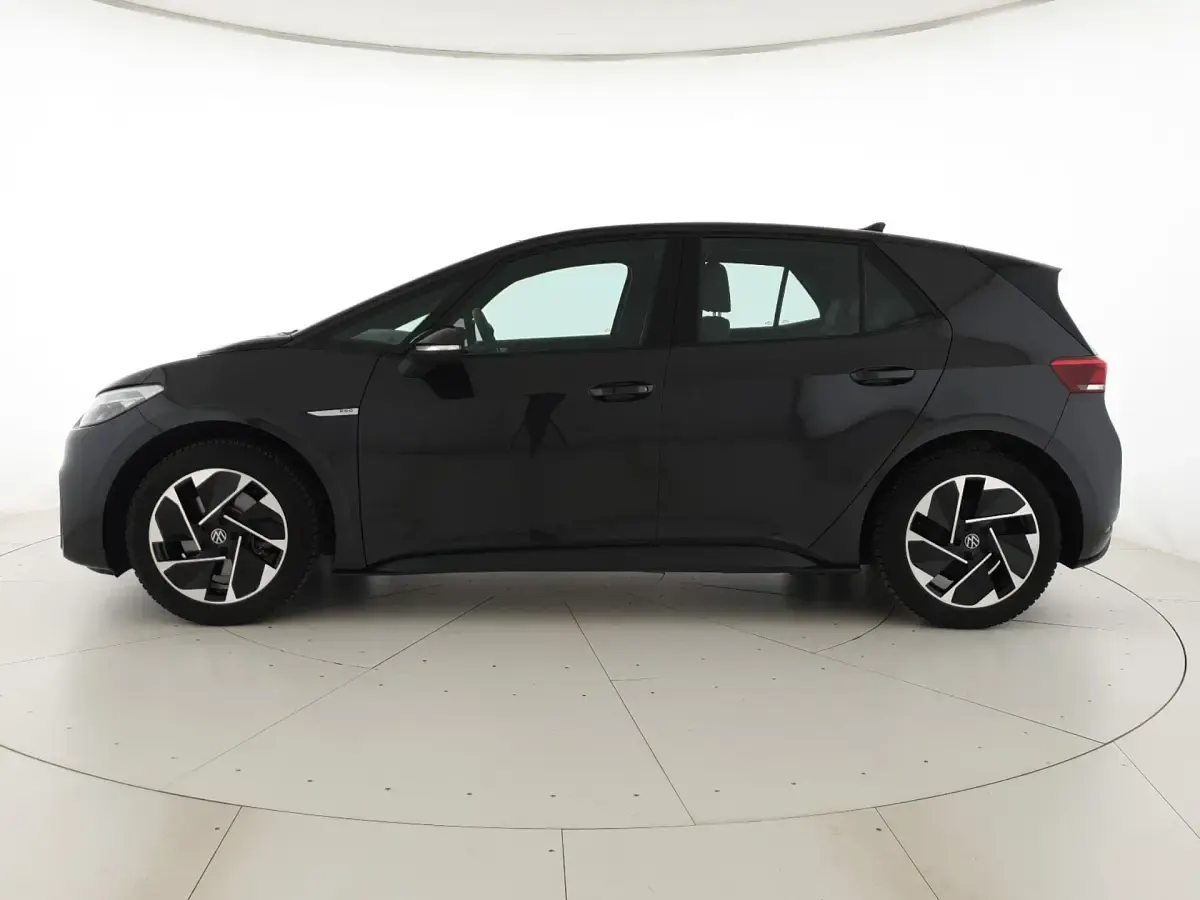 Usata VW ID.3 Pro Performance 150 kW (204 CV) 2023 Manganese grey metallizzato nero Utilitaria