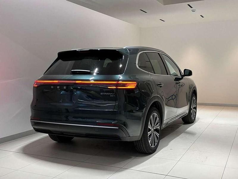 Nuova Geely Starray 262 CV (192 kW) 2026 Supersonic green SUV