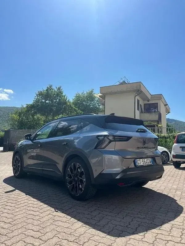 Usata Renault Scenic E-Tech Esprit Alpine 161 kW (220 CV) 2024 Argento SUV