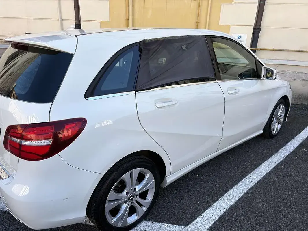 Begagnad Mercedes B200 Executive 136 HK (100 kW) 2018 Minibuss