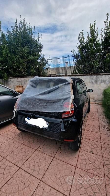 Usata Renault Twingo 69 CV (50 kW) 2019 Nero Utilitaria