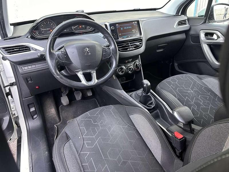 Usata Peugeot 2008 Allure 82 CV (60 kW) 2017 Other SUV