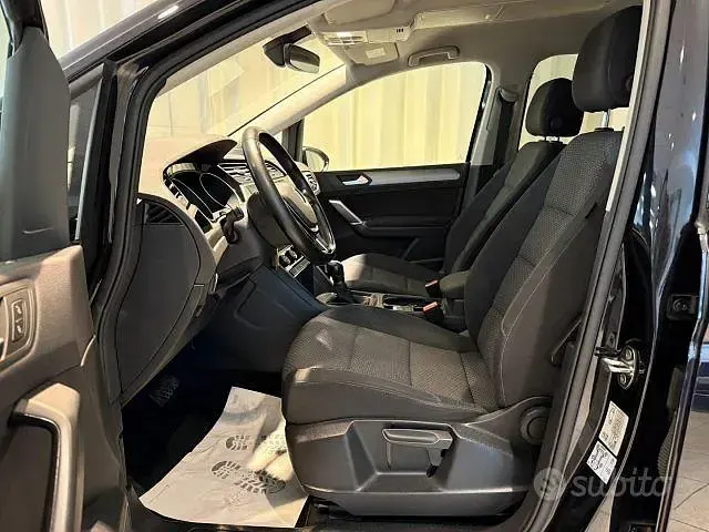 Usata VW Touran Business 150 CV (110 kW) 2017 Nero Monovolume