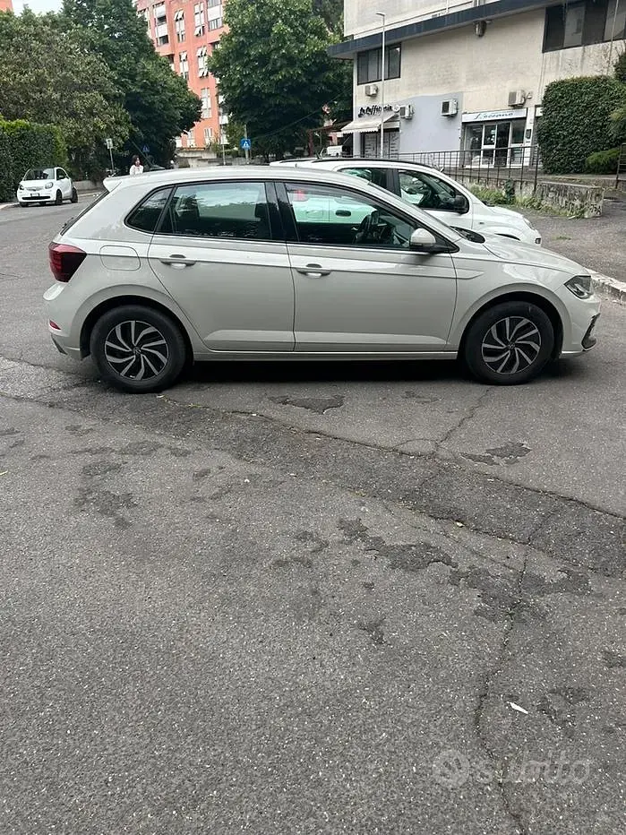Occasion VW Polo 95 ch (69 kW) 2023 Gris Citadine