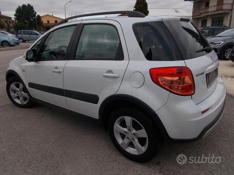Usata Suzuki SX4 GL 90 CV (66 kW) 2010 Grigio SUV