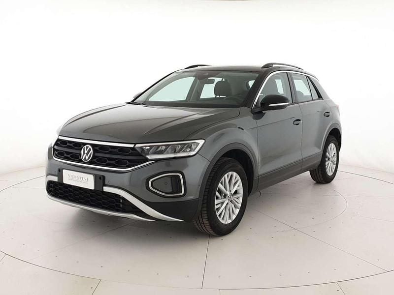 Usata VW T-Roc Life 116 CV (85 kW) 2025 Indium grey metallizzato nero SUV