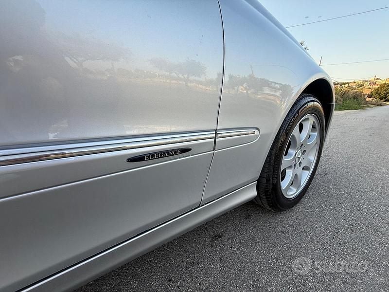 Usata Mercedes CLK200 Elegance 163 CV (119 kW) 2005 Argento Coupé
