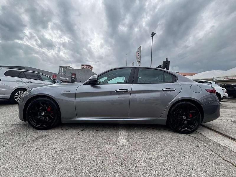 Usata Alfa Romeo Giulia Tech Edition 160 CV (117 kW) 2021 Nero Berlina