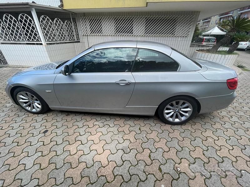 Usata BMW 320 Cabriolet Sport Line 184 CV (135 kW) 2012 Cabrio