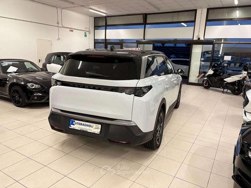 Usata Peugeot 5008 GT 136 CV (100 kW) 2025 Bianco SUV
