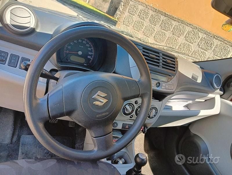 Usata Suzuki Alto 68 CV (50 kW) 2010 Utilitaria