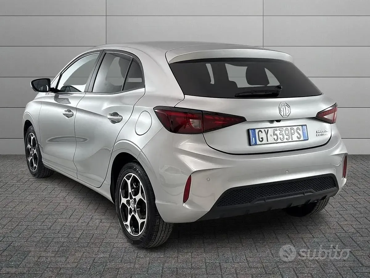 Usata MG MG3 Luxury 102 CV (75 kW) 2025 Grigio Utilitaria