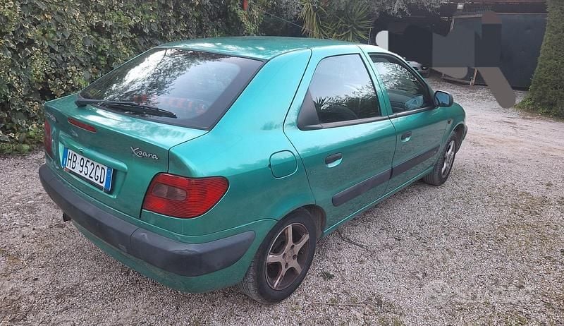 Usata Citroën Xsara 75 CV (55 kW) 1998 Verde Berlina