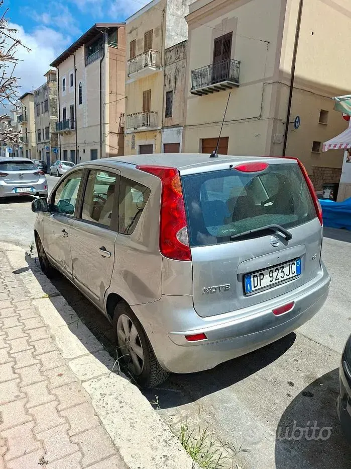 Usata Nissan Note 86 CV (63 kW) 2008 Grigio Utilitaria