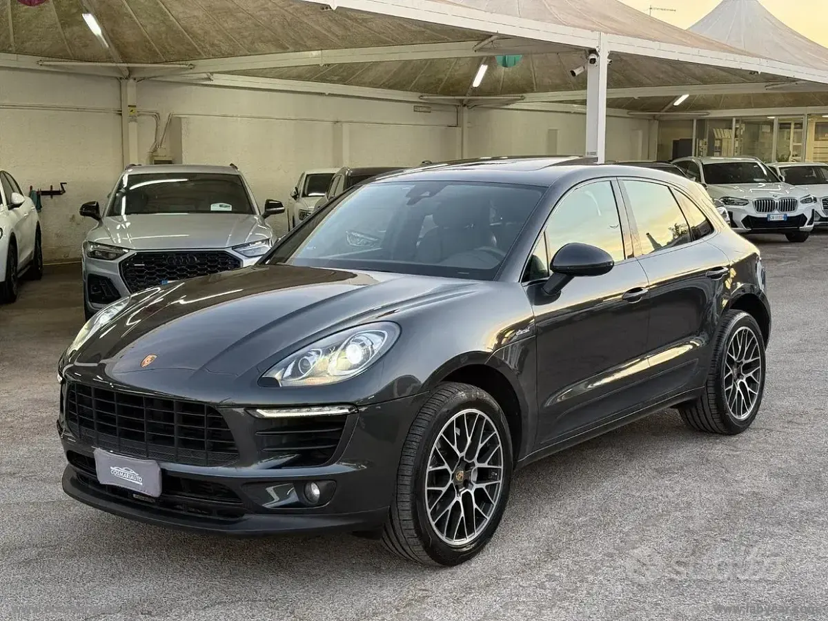 Usata Porsche Macan 250 CV (183 kW) 2017 Grigio SUV