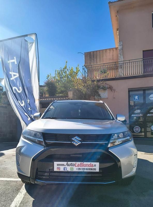 Nuova Suzuki Vitara Cool 129 CV (94 kW) 2025 Argento SUV