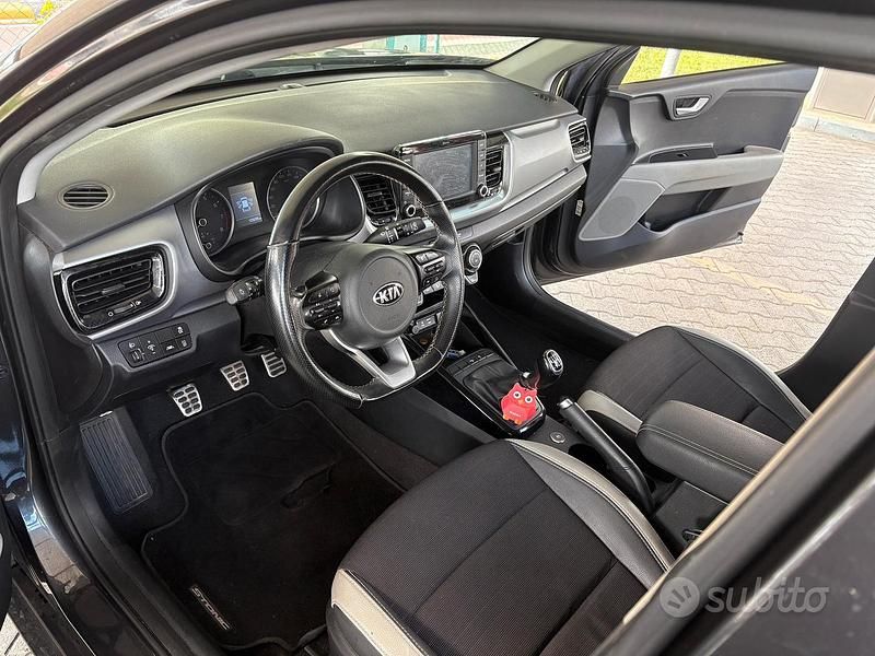 Usata Kia Stonic Style 120 CV (88 kW) 2019 SUV