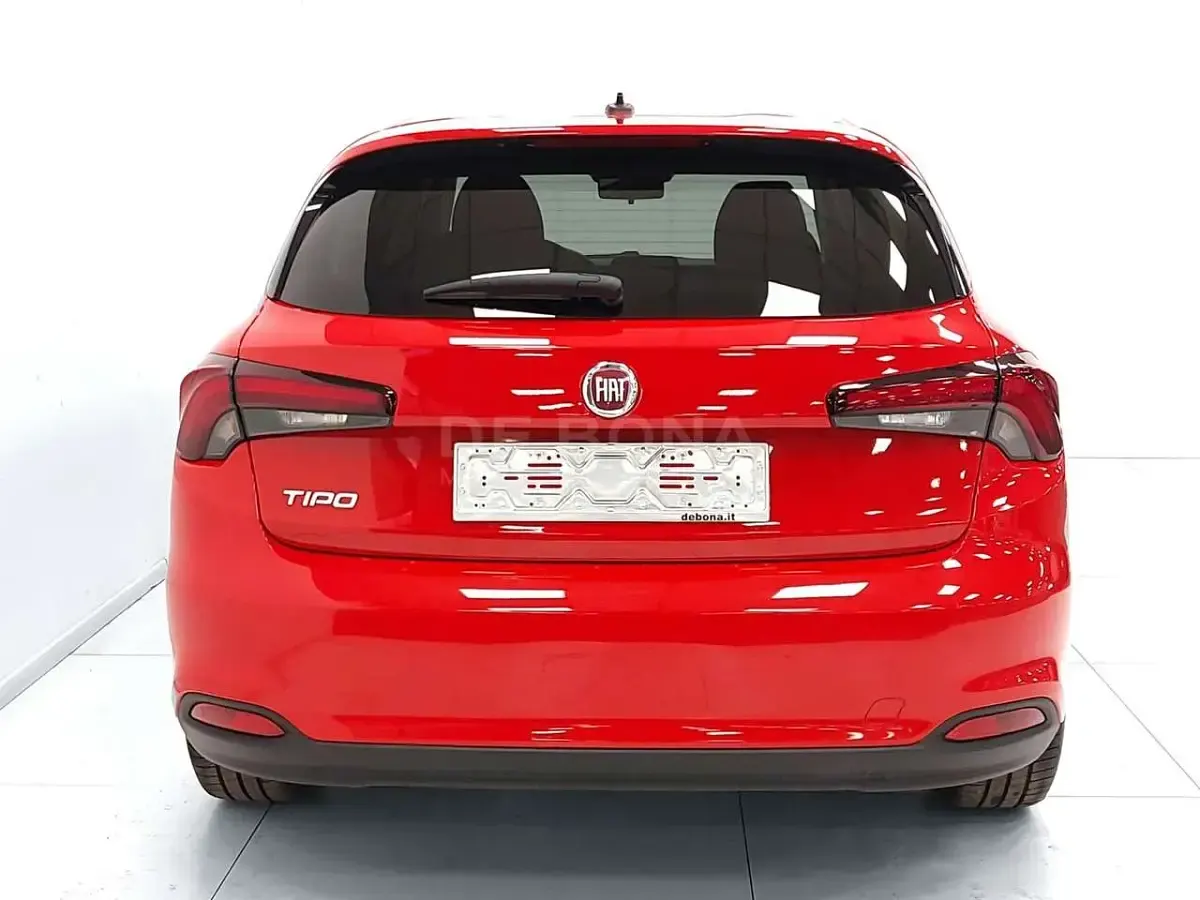 Usata Fiat Tipo 101 CV (74 kW) 2023 Rosso Berlina