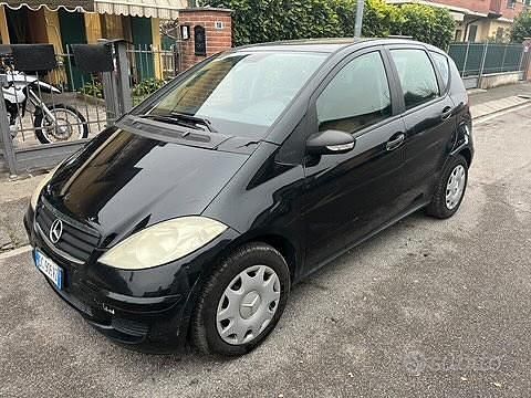 Usata Mercedes A180 109 CV (80 kW) 2004 Nero Utilitaria