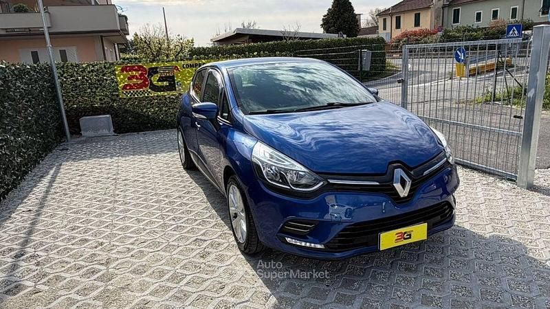 Second-hand Renault Clio IV Intens 90 CP (66 kW) 2019 Berlinǎ