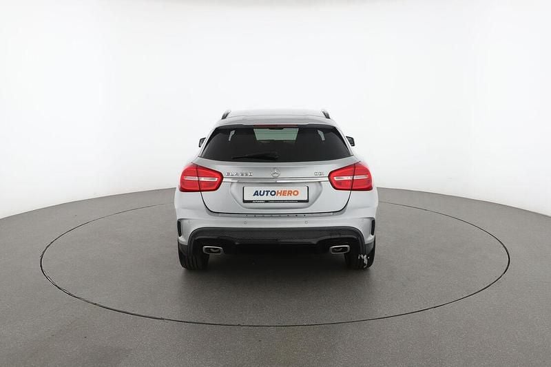 Usata Mercedes GLA220 Premium 170 CV (125 kW) 2015 Argento SUV