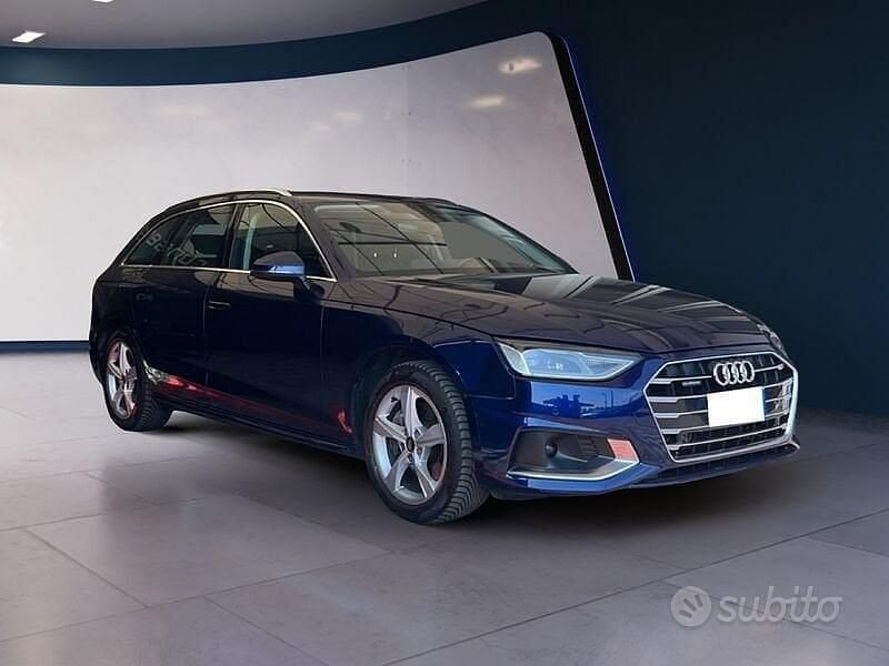 Usata Audi A4 204 CV (150 kW) 2022 Blu/azzurro Station wagon