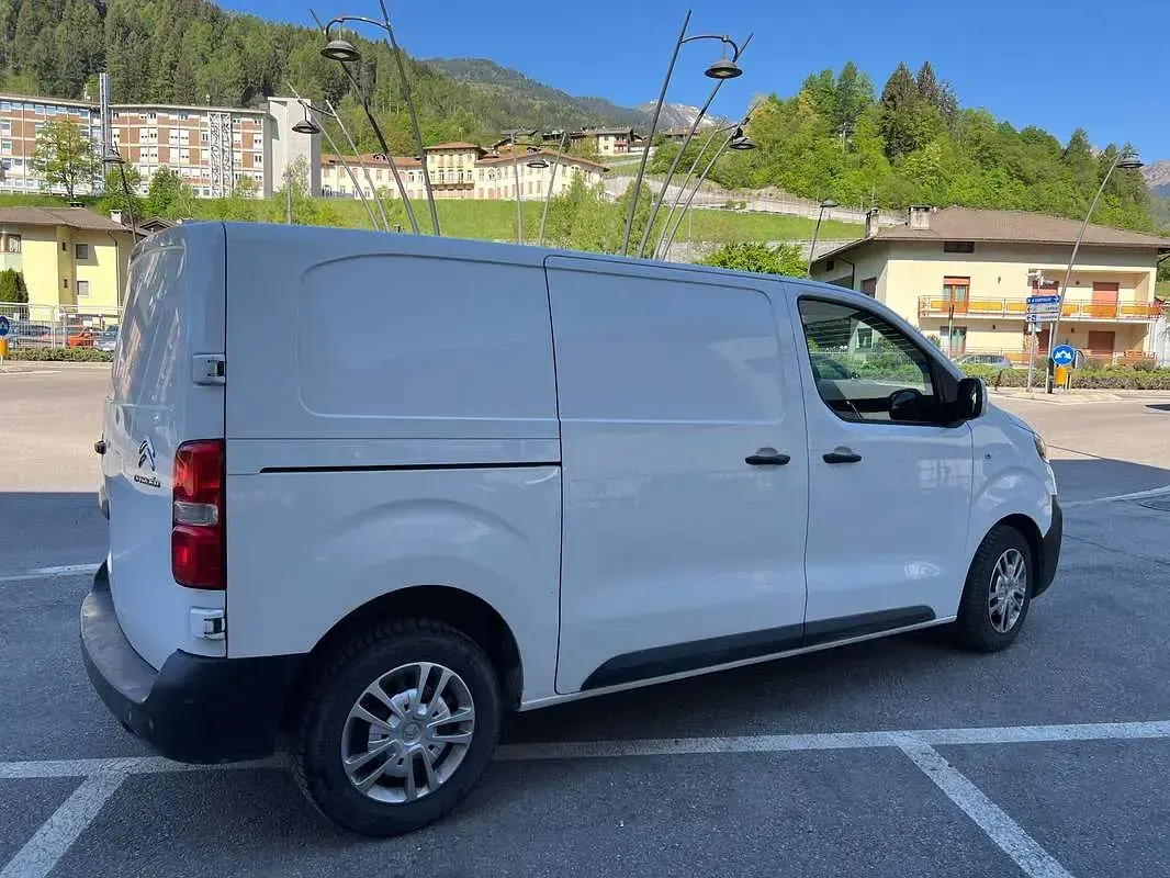 Usata Citroën Jumpy 122 CV (89 kW) 2018 Bianco Monovolume