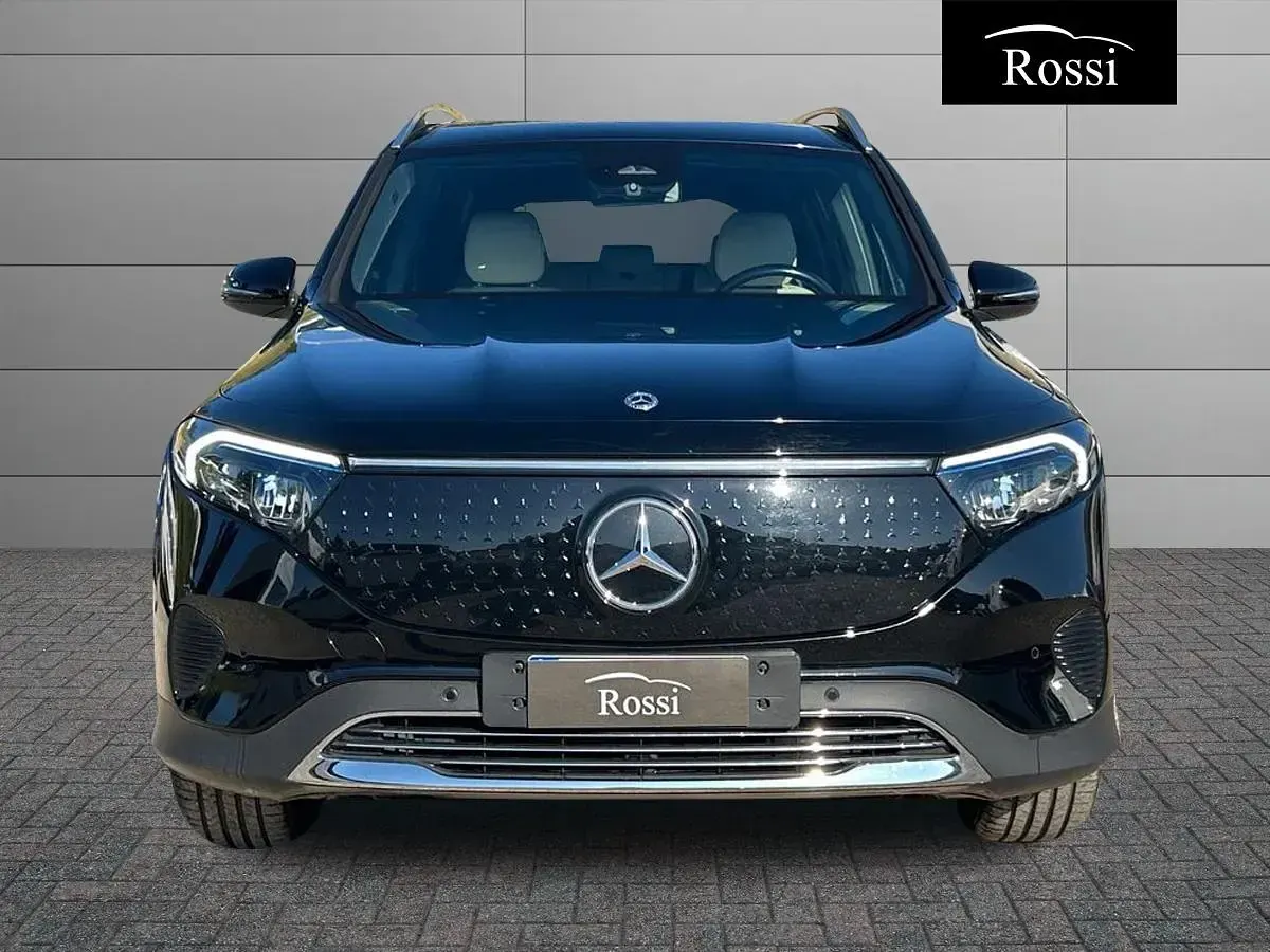Usata Mercedes EQB250+ Advanced Plus 94 kW (129 CV) 2024 Nero SUV