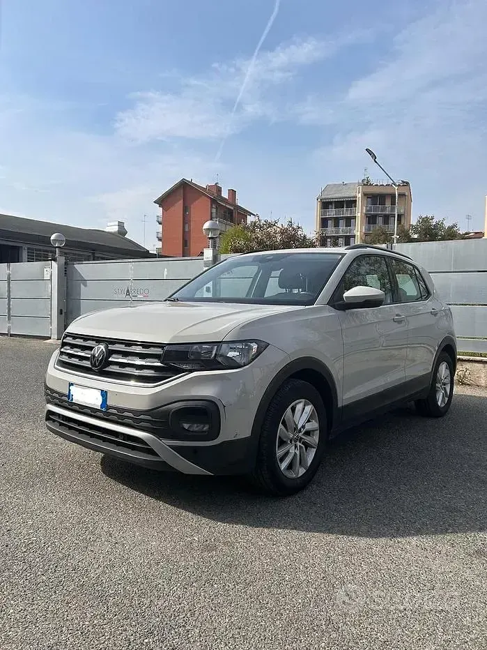 Usata VW T-Cross Style 110 CV (80 kW) 2023 Beige SUV