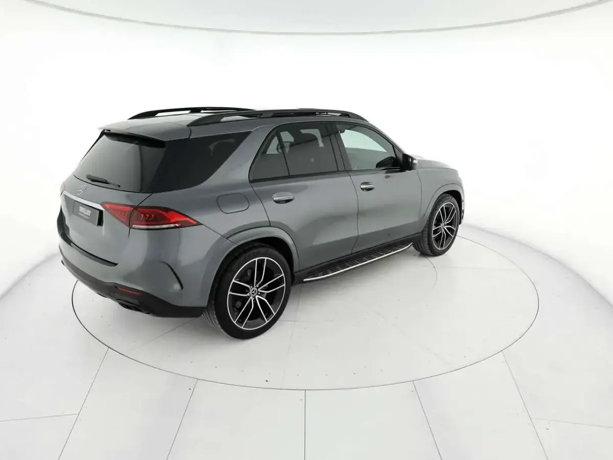 Usata Mercedes GLE400 Premium Plus 330 CV (242 kW) 2023 Grigio SUV