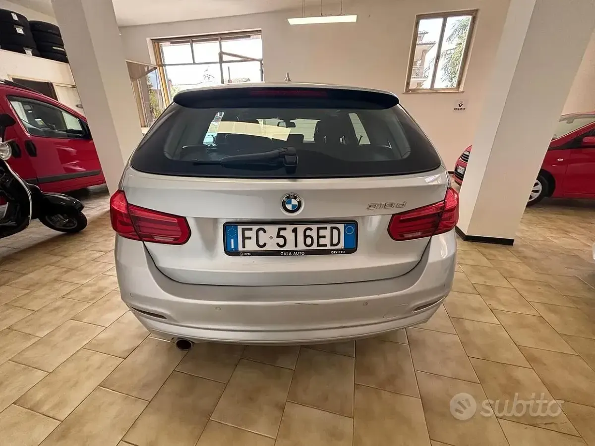 Usata BMW 318 150 CV (110 kW) 2015 Grigio Station wagon