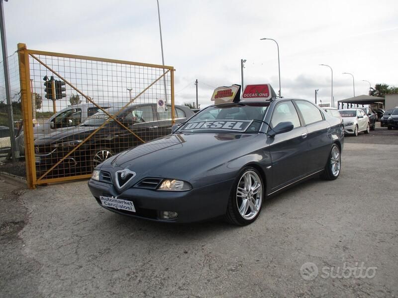 Grigio Usata 2000 Alfa Romeo 166 Tre volumi | 4900 € (Cara) - Immagine 1/4