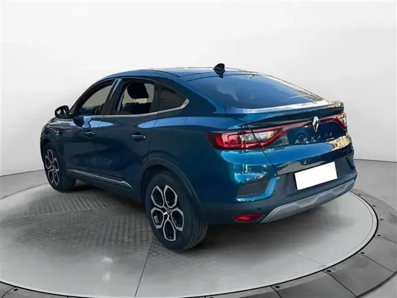 Usata Renault Arkana Techno 145 CV (106 kW) 2023 Blu scuro SUV