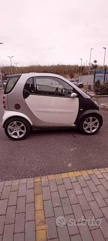 Usata Smart ForTwo Coupé 61 CV (44 kW) 2003 Bianco Coupé
