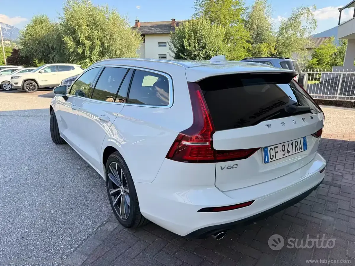 Usata Volvo V60 197 CV (144 kW) 2021 Bianco Station wagon