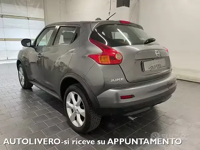 Usata Nissan Juke 110 CV (80 kW) 2013 Grigio SUV