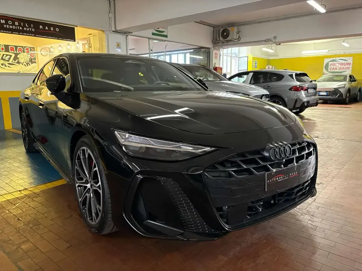 Nuova Audi A6 S-Line 367 CV (269 kW) 2026 Nero mito metallizzato Berlina