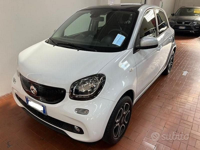 Usata Smart ForFour Passion 71 CV (52 kW) 2018 Bianco Utilitaria