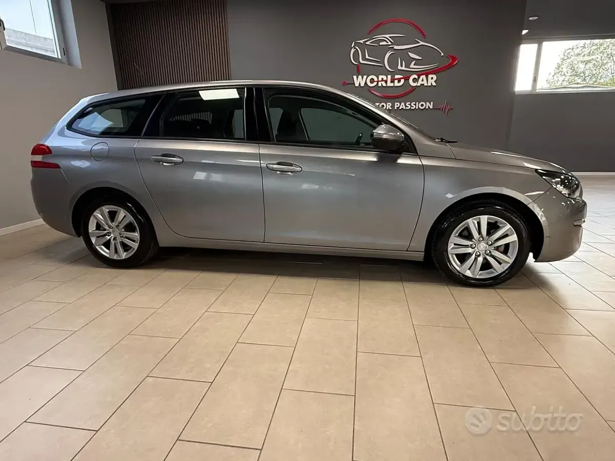 Usata Peugeot 308 Business-Line 116 CV (85 kW) 2014 Grigio Station wagon