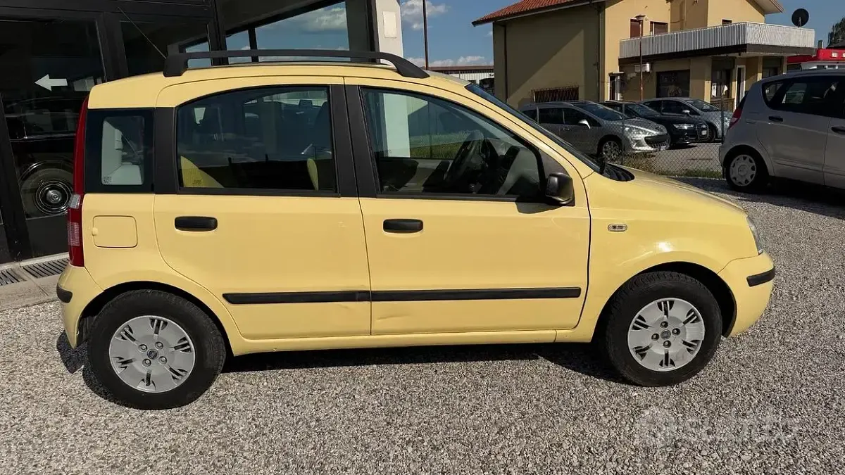 Usata Fiat Panda Dynamic 60 CV (44 kW) 2006 Giallo Utilitaria
