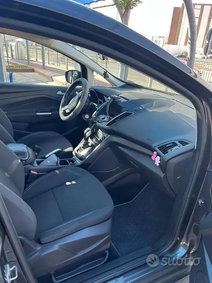 Occasion Ford C-MAX 120 ch (88 kW) 2018 Monospace
