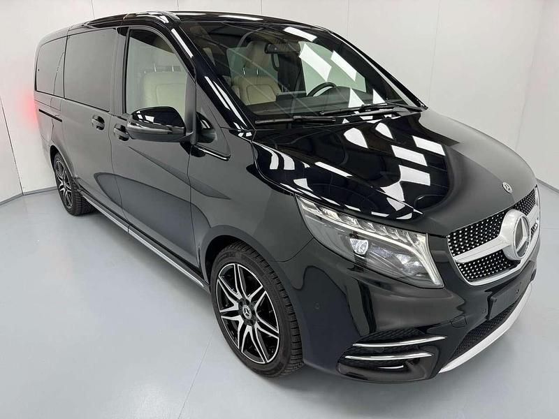 Nero Usata 2023 Mercedes V300 Avantgarde Monovolume | 69.900 € (Buon prezzo) - Immagine 1/4