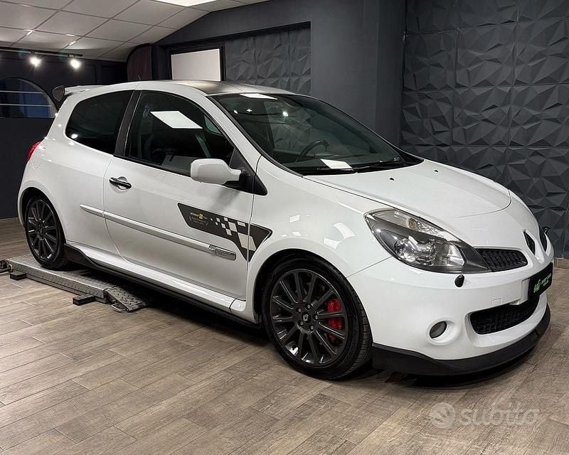 Usata Renault Clio II R.S. 200 CV (147 kW) 2008 Bianco Berlina