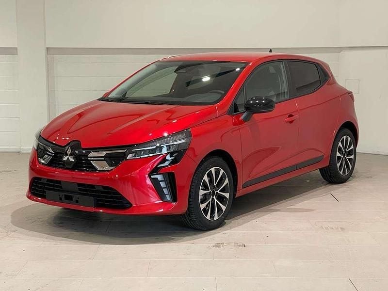 Rosso Nuova 2025 Mitsubishi Colt Invite Tre volumi | 17.600 € (Buon prezzo) - Immagine 1/4