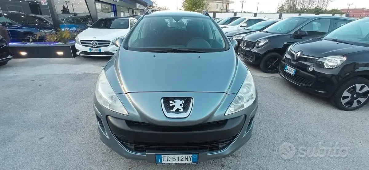 Usata Peugeot 308 92 CV (67 kW) 2011 Grigio Berlina