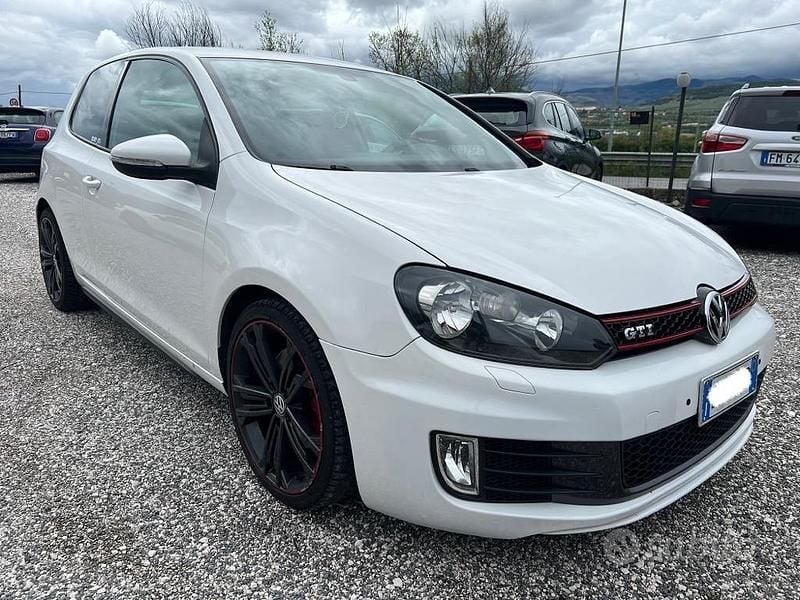 Usata VW Golf VI GTI 210 CV (154 kW) 2010 Bianco Utilitaria