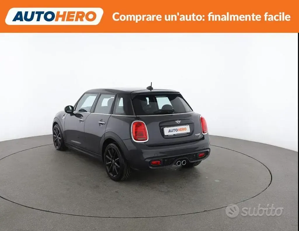 Käytetty Mini Cooper SD 170 HP (125 kW) 2019 Harmaa Viistoperä